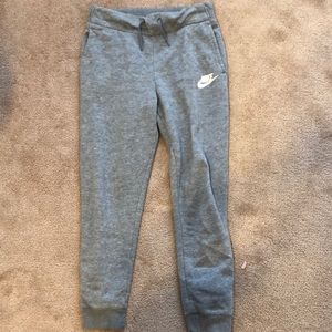 Girls Gray Nike Sweat Pants